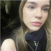 Estudiante de C1, totalmente capacitada para enseñar a niños